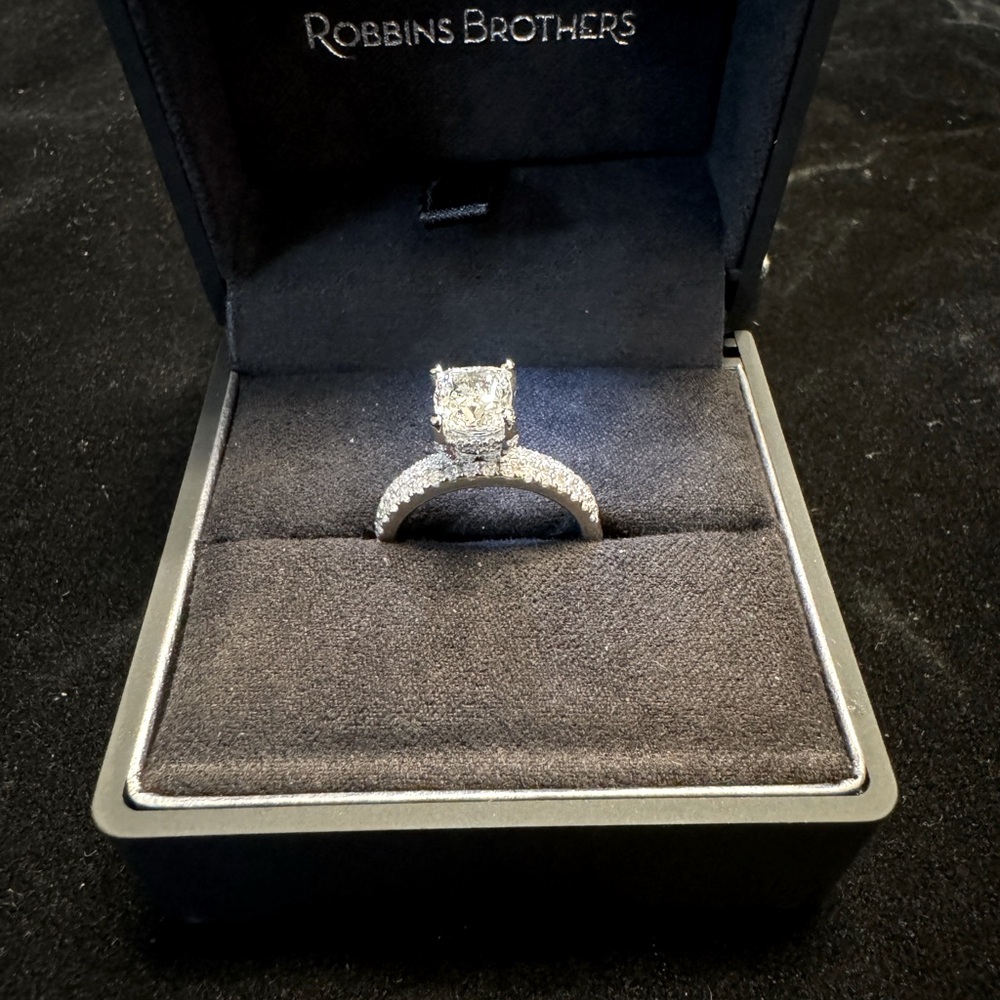 Diamond engagement and wedding band set